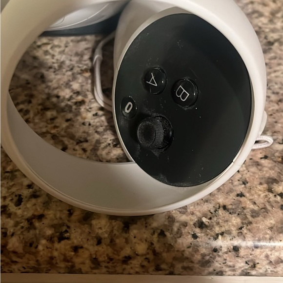 Oculus - Picture 2 of 5